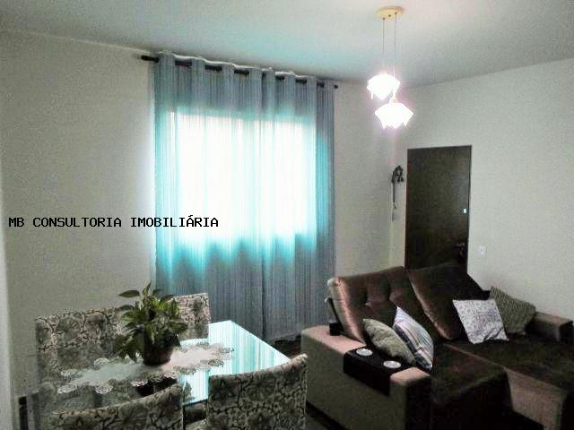 Apartamento à venda com 2 quartos, 67m² - Foto 4