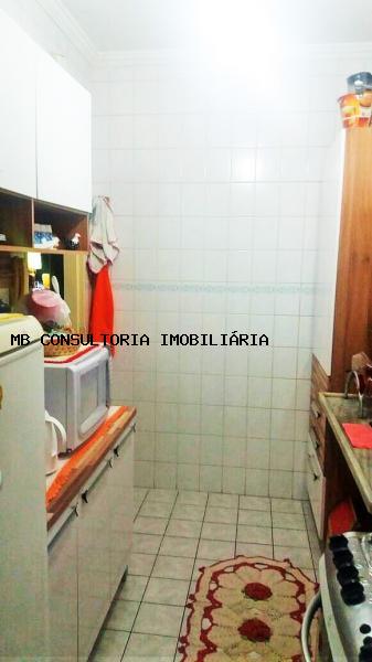 Apartamento à venda com 2 quartos, 50m² - Foto 2