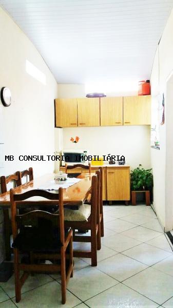 Casa à venda com 3 quartos, 180m² - Foto 10