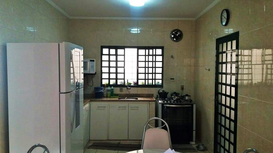 Casa à venda com 3 quartos, 400m² - Foto 16