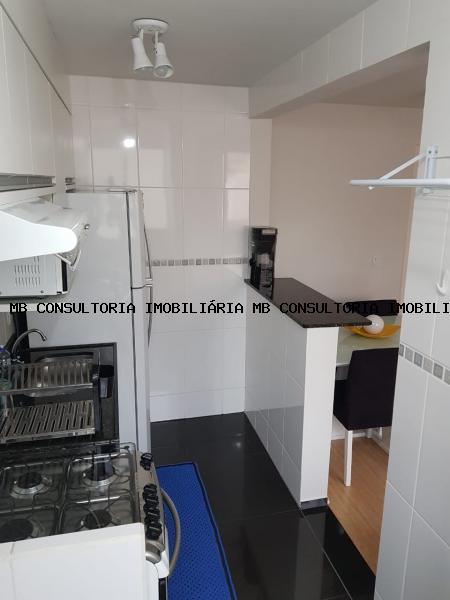 Apartamento à venda com 2 quartos, 48m² - Foto 17