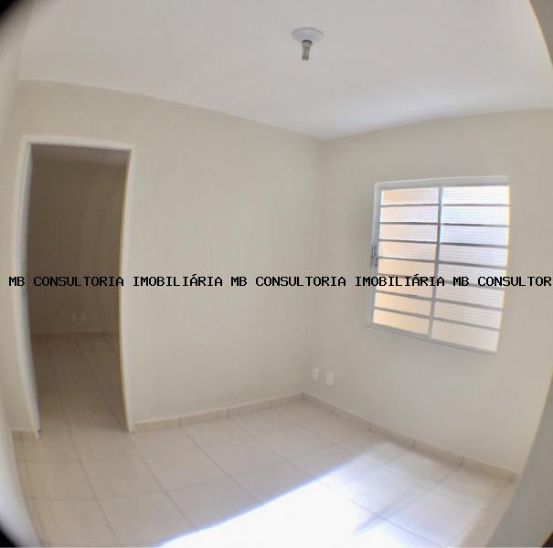 Casa à venda com 3 quartos, 126m² - Foto 3