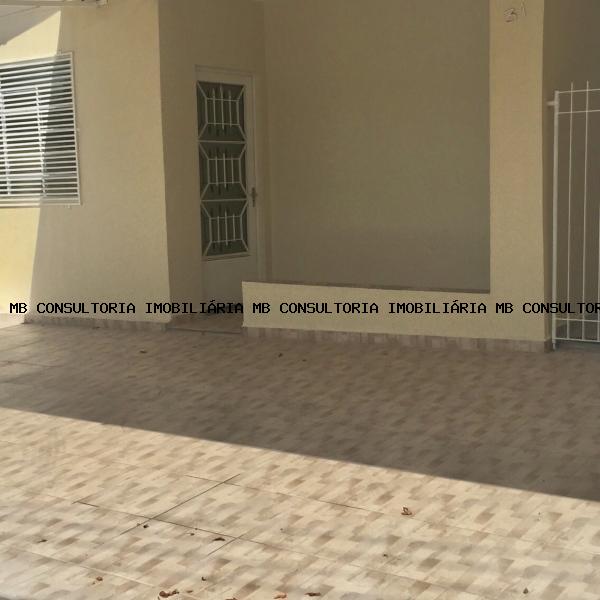 Casa à venda com 3 quartos, 126m² - Foto 4