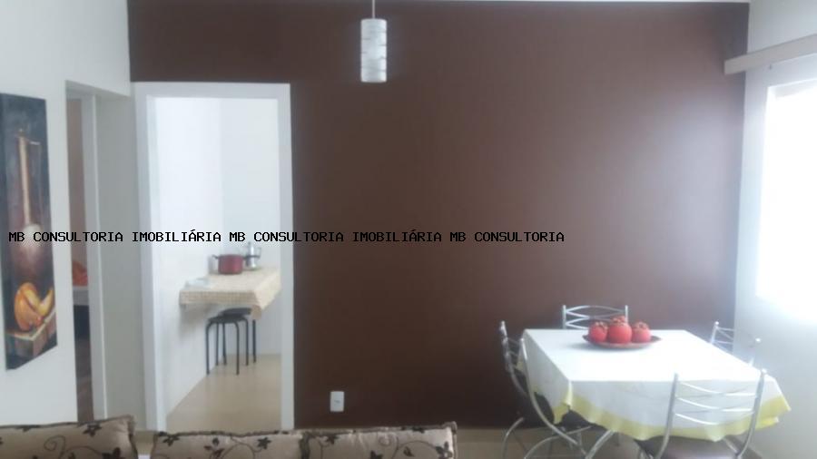 Apartamento à venda com 2 quartos, 76m² - Foto 10