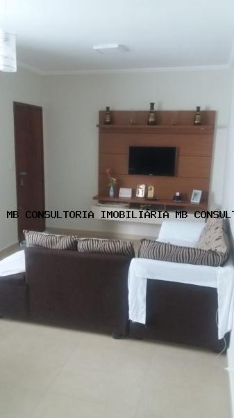 Apartamento à venda com 2 quartos, 76m² - Foto 1