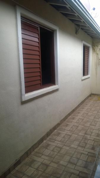 Casa à venda com 2 quartos, 180m² - Foto 3