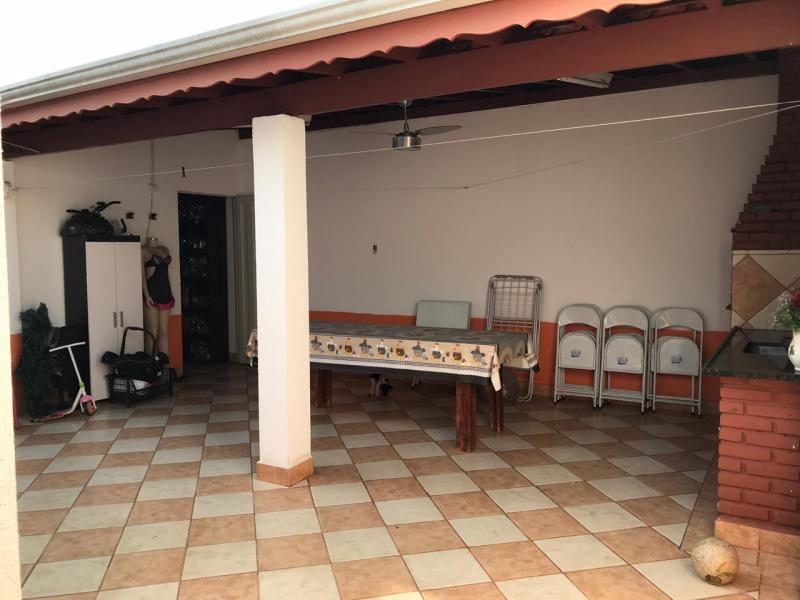 Casa à venda com 3 quartos, 250m² - Foto 9