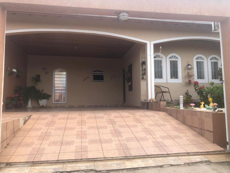 Casa à venda com 3 quartos, 360m² - Foto 2