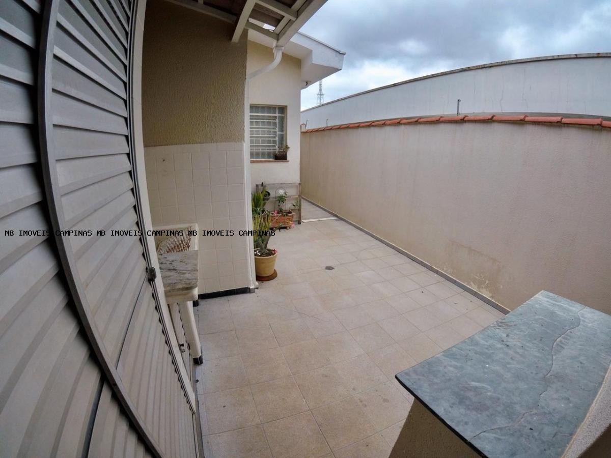 Casa à venda com 3 quartos, 400m² - Foto 8