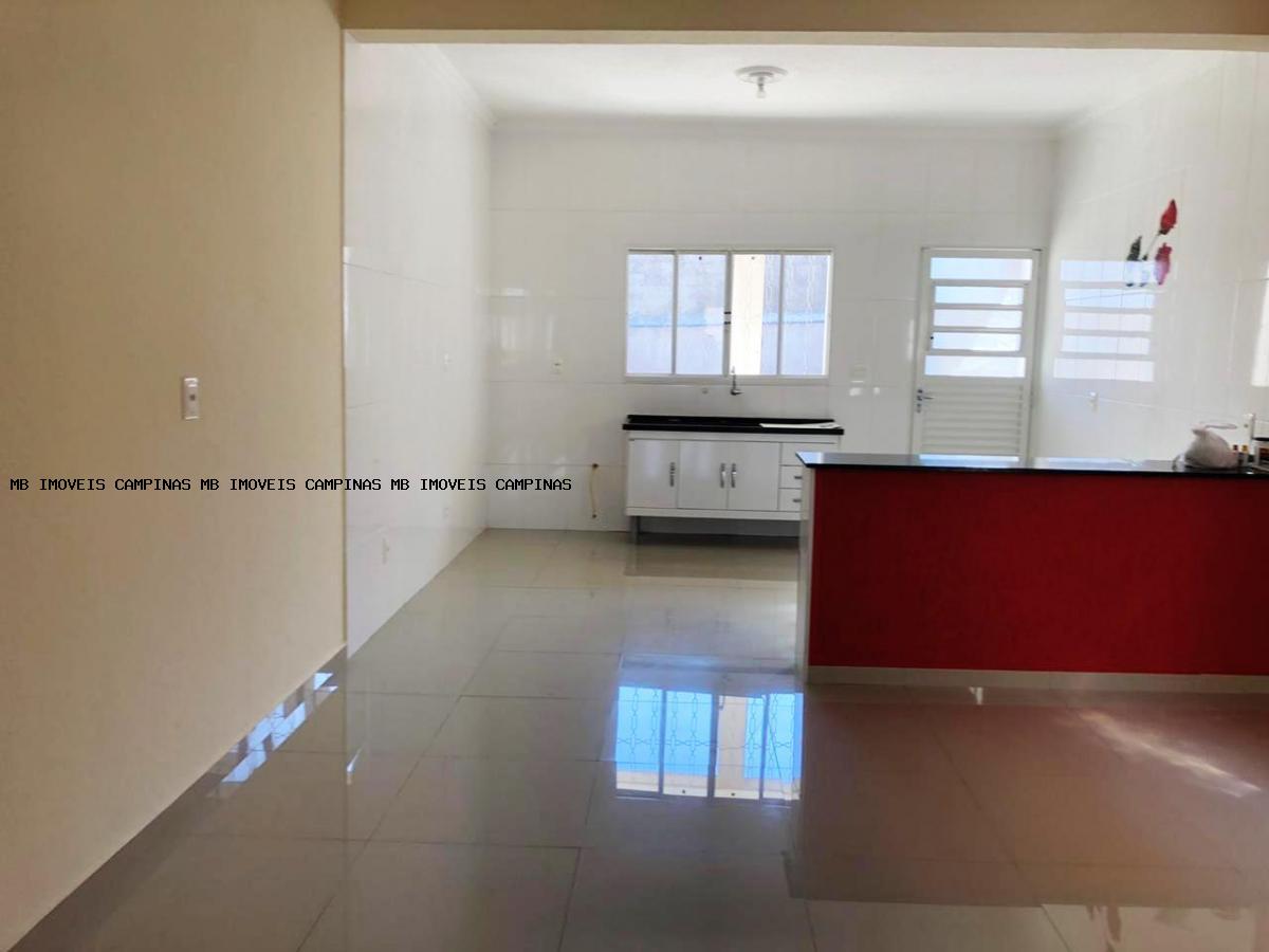 Casa à venda com 1 quarto, 216m² - Foto 1