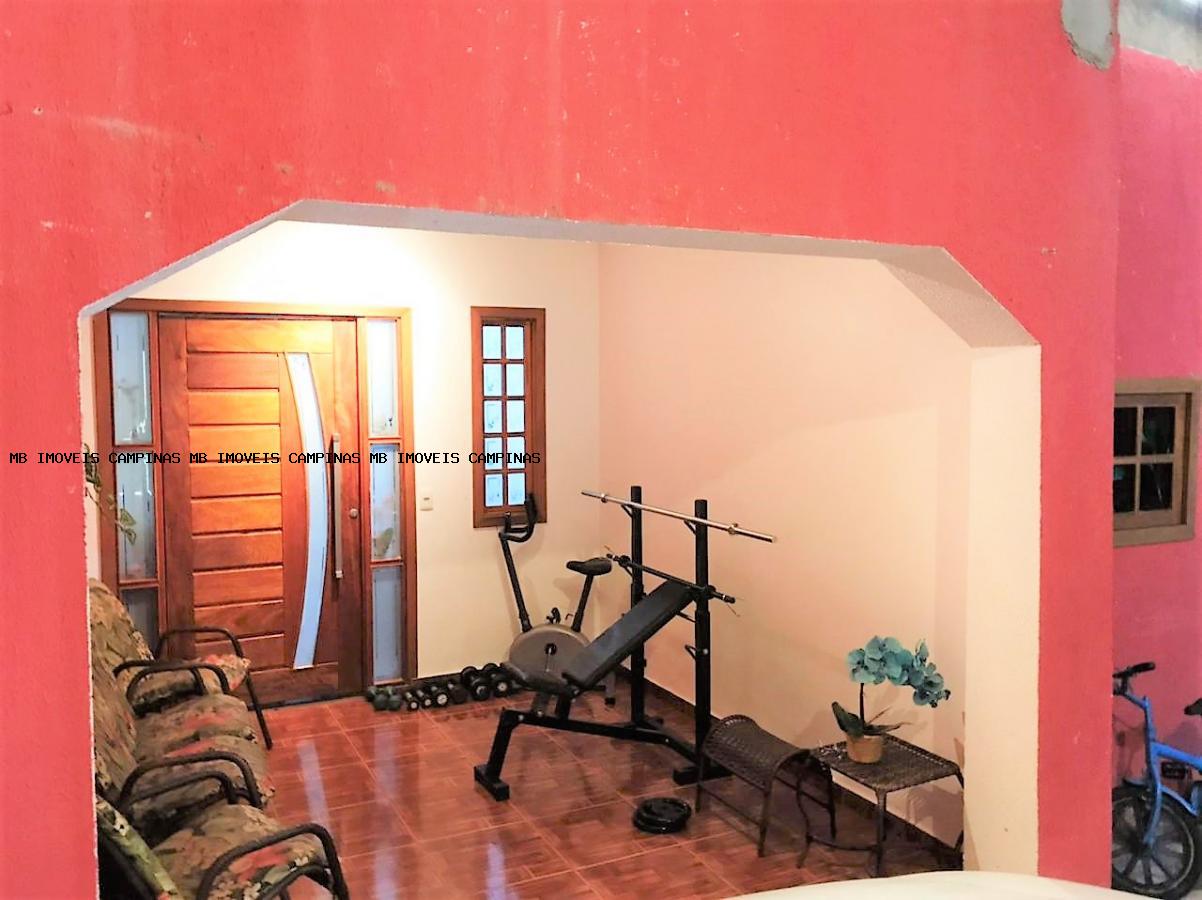 Casa à venda com 3 quartos, 180m² - Foto 2