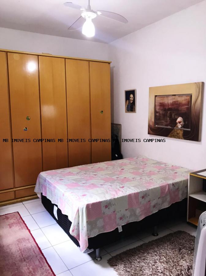 Casa à venda com 3 quartos, 300m² - Foto 16