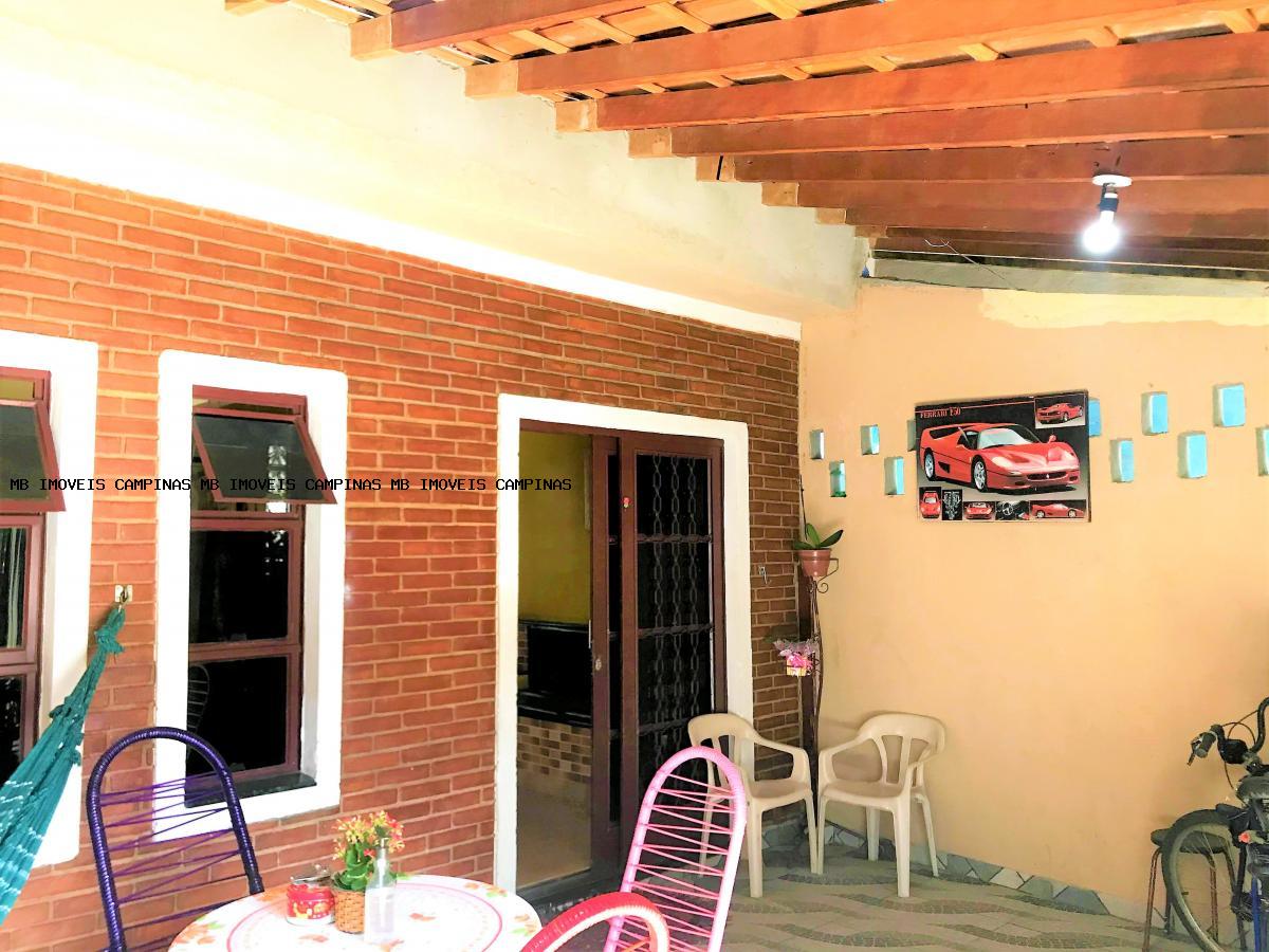 Casa à venda com 3 quartos, 160m² - Foto 2