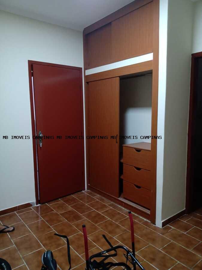 Casa à venda com 4 quartos, 262m² - Foto 8