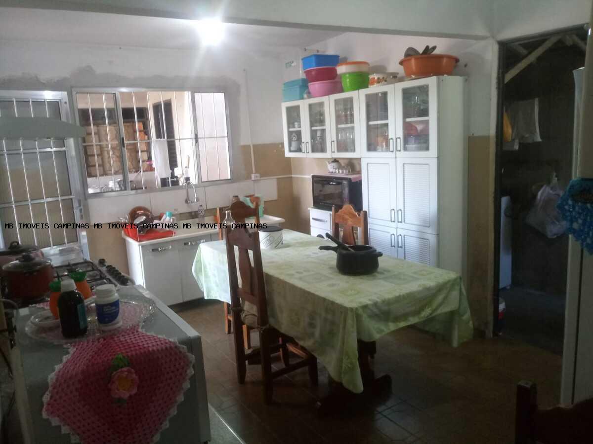 Casa à venda com 5 quartos, 220m² - Foto 9