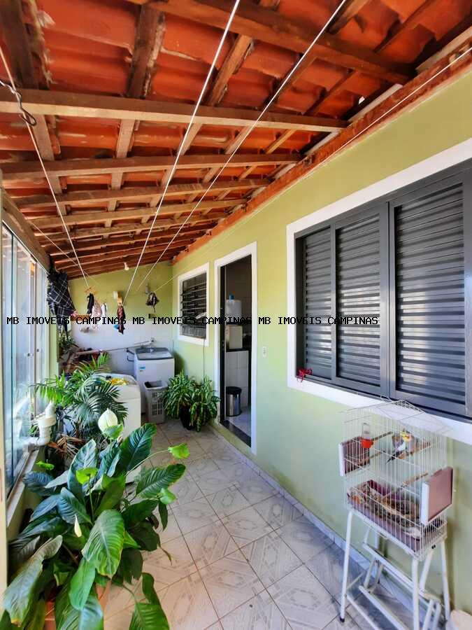 Casa à venda com 3 quartos, 250m² - Foto 3