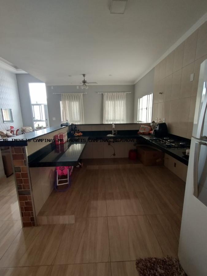 Casa à venda com 3 quartos, 200m² - Foto 10