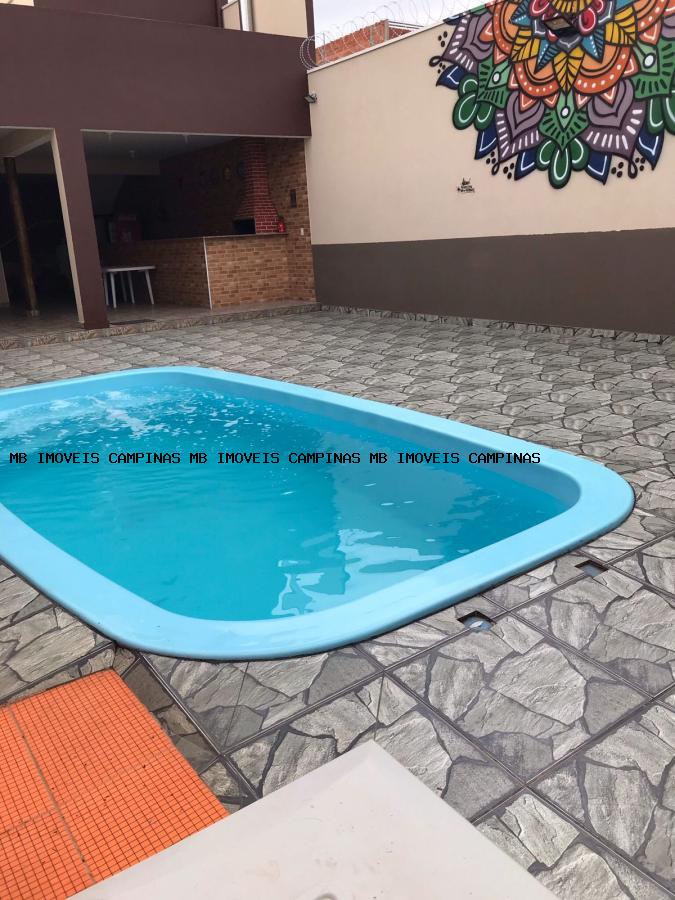 Chácara à venda com 2 quartos, 200m² - Foto 1