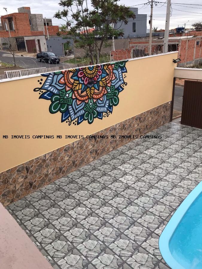 Chácara à venda com 2 quartos, 200m² - Foto 2