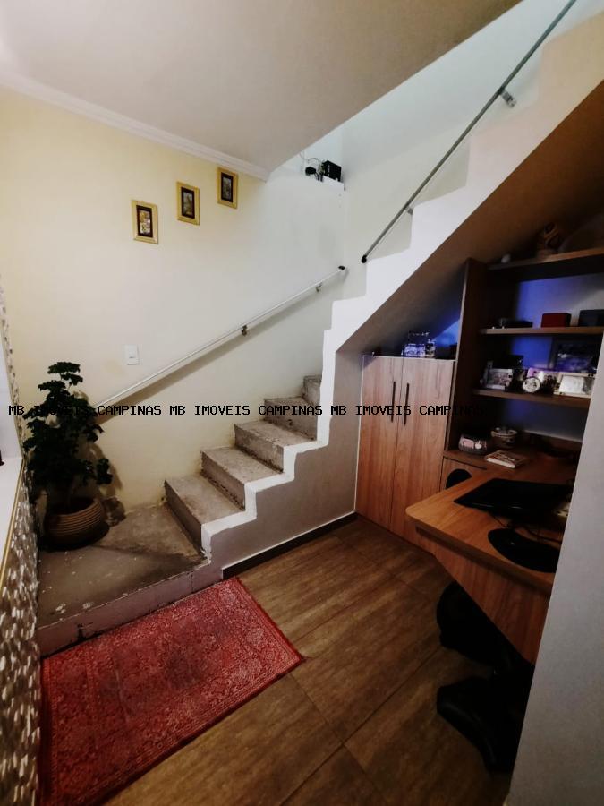 Casa à venda com 3 quartos, 240m² - Foto 23