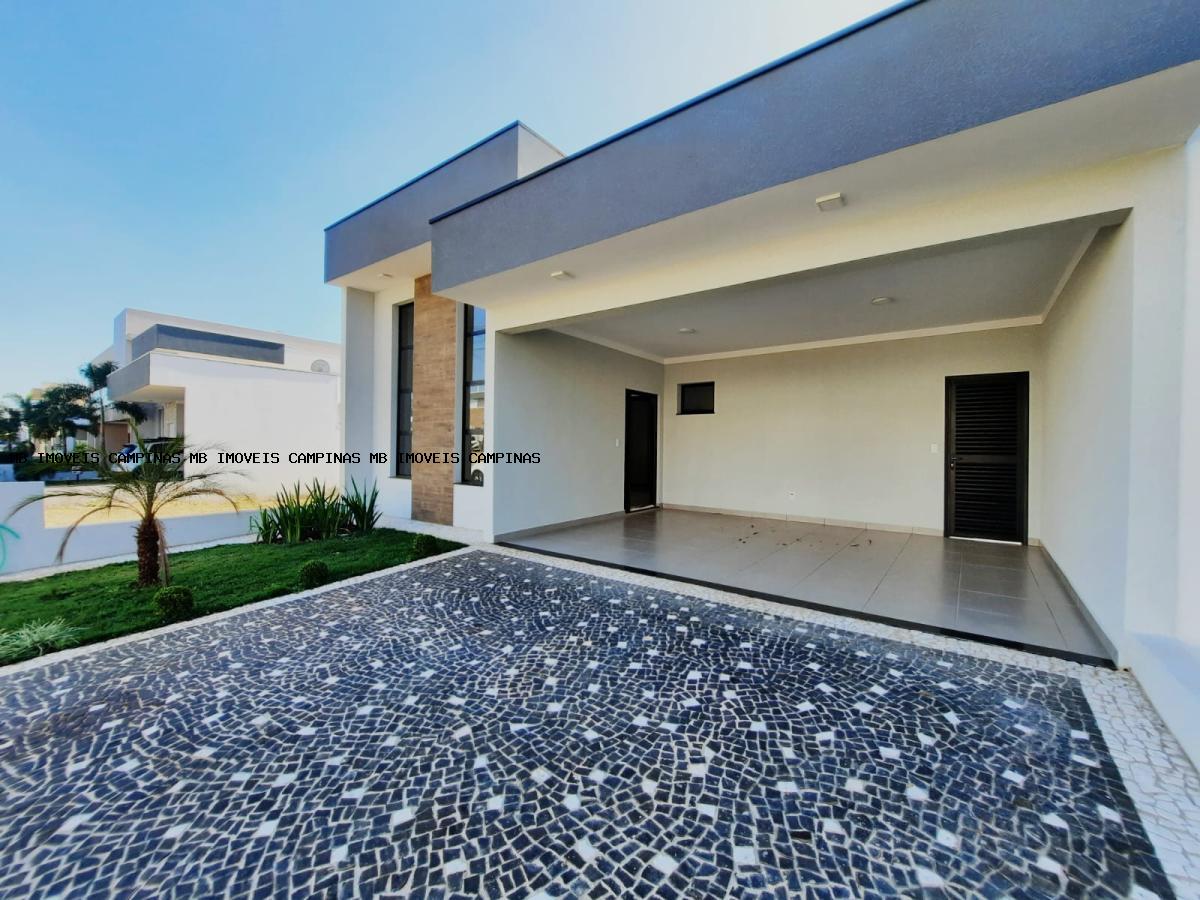 Casa de Condomínio à venda com 3 quartos, 250m² - Foto 4