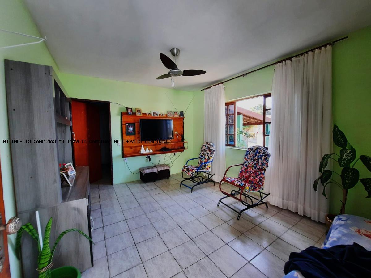 Casa à venda com 4 quartos, 300m² - Foto 15