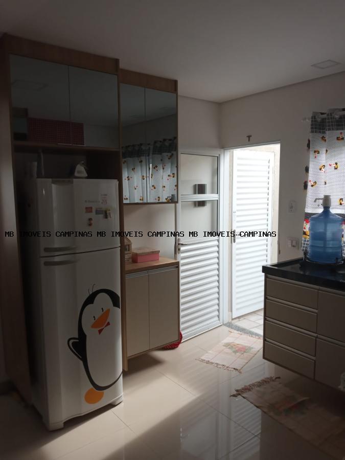 Casa à venda com 2 quartos, 223m² - Foto 11