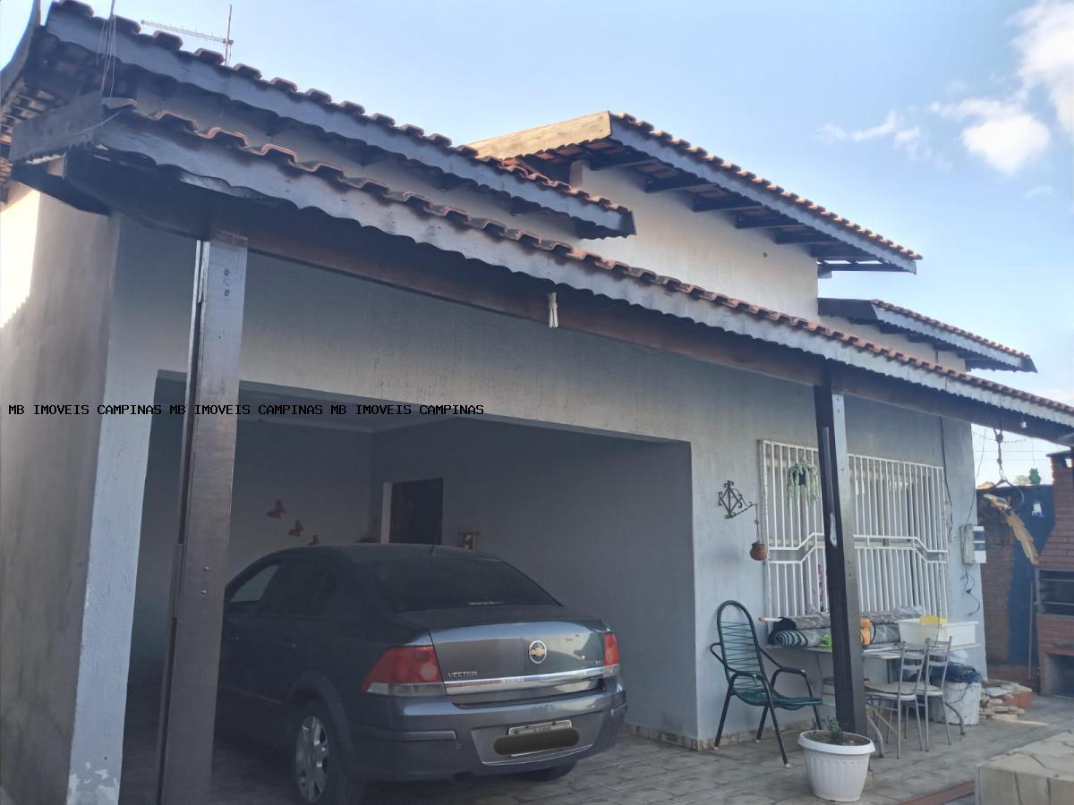 Casa à venda com 3 quartos, 360m² - Foto 1