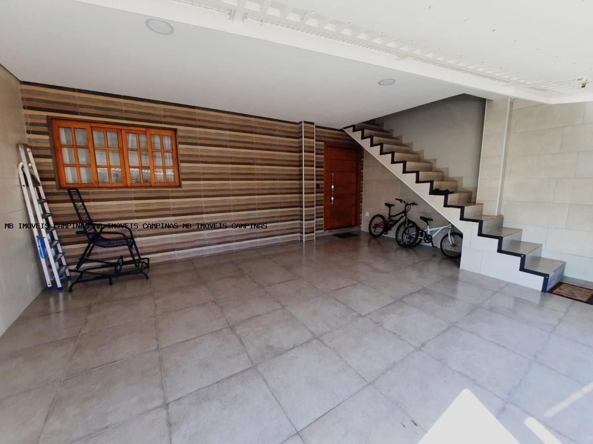 Sobrado à venda com 3 quartos, 160m² - Foto 2