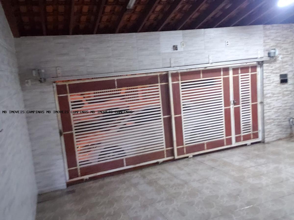 Casa à venda com 3 quartos, 126m² - Foto 2