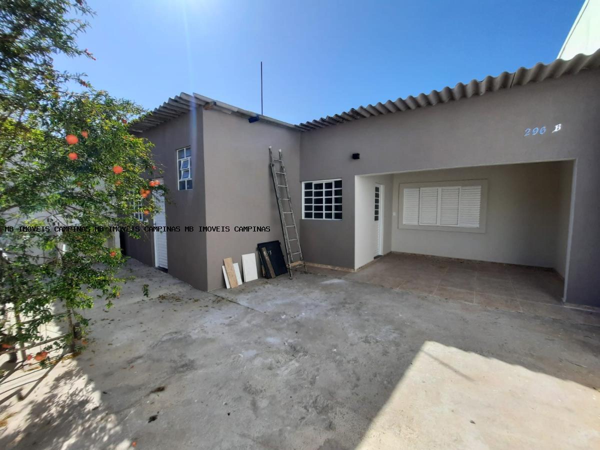 Casa à venda com 4 quartos, 250m² - Foto 1