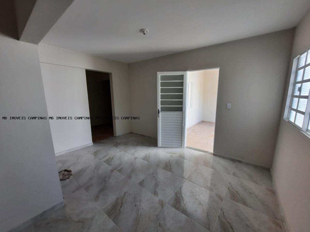 Casa à venda com 4 quartos, 250m² - Foto 11