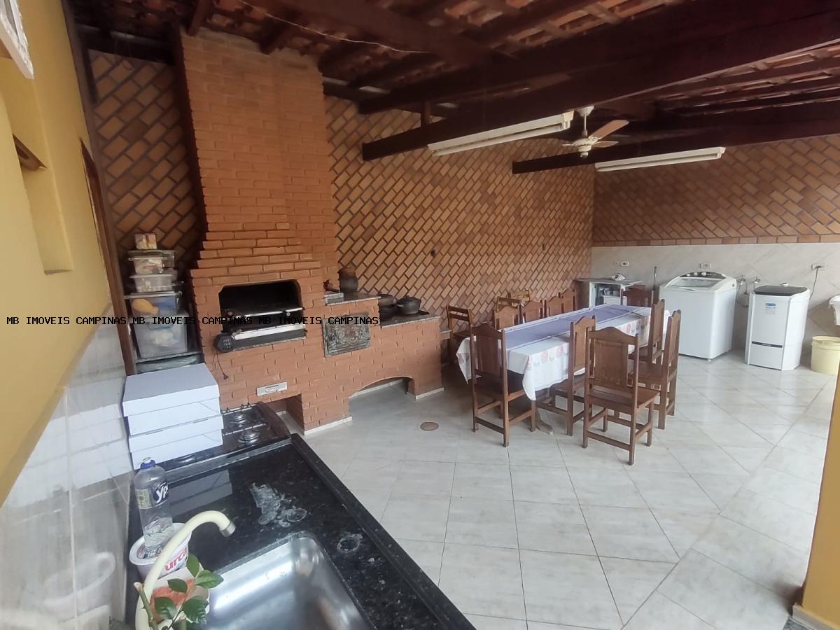 Casa à venda com 3 quartos, 300m² - Foto 18