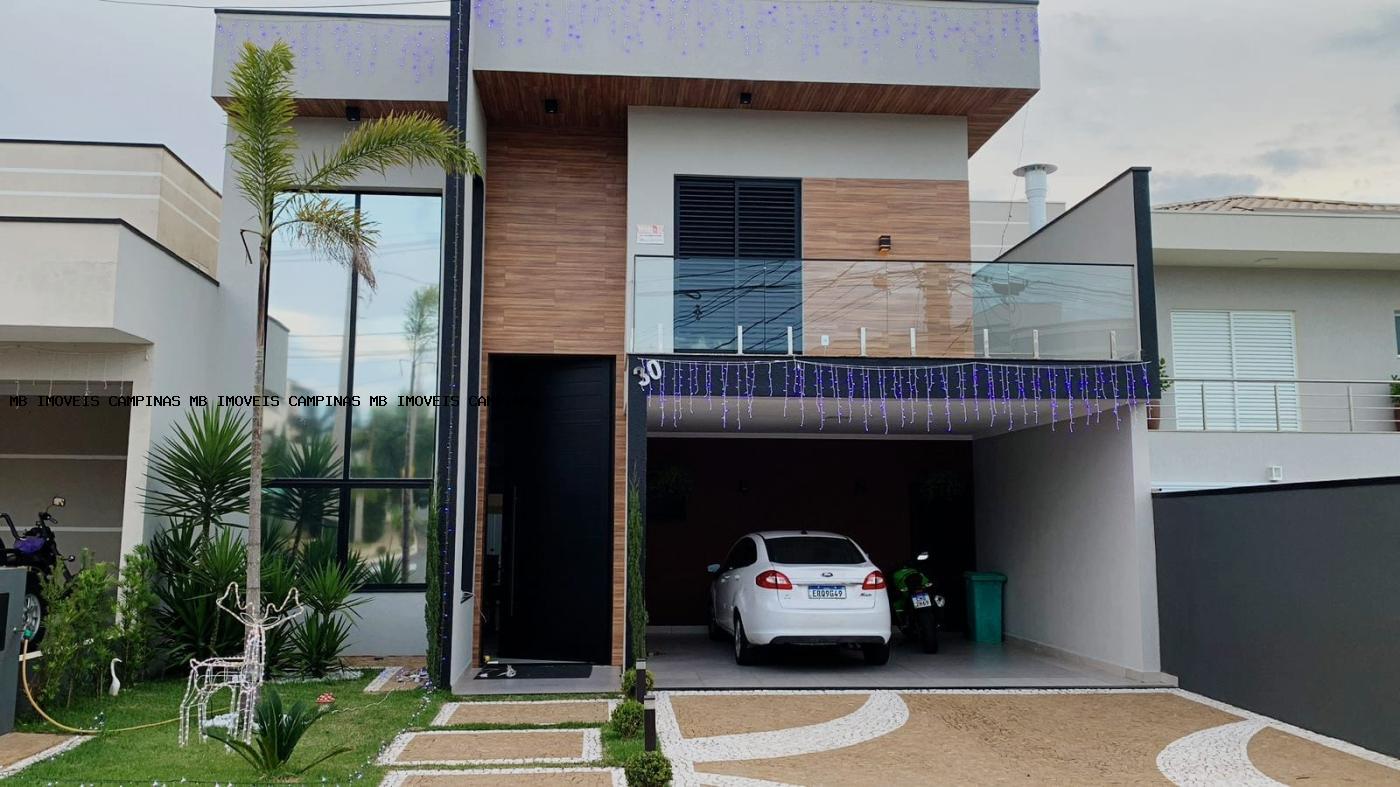 Casa de Condomínio à venda com 3 quartos, 250m² - Foto 2