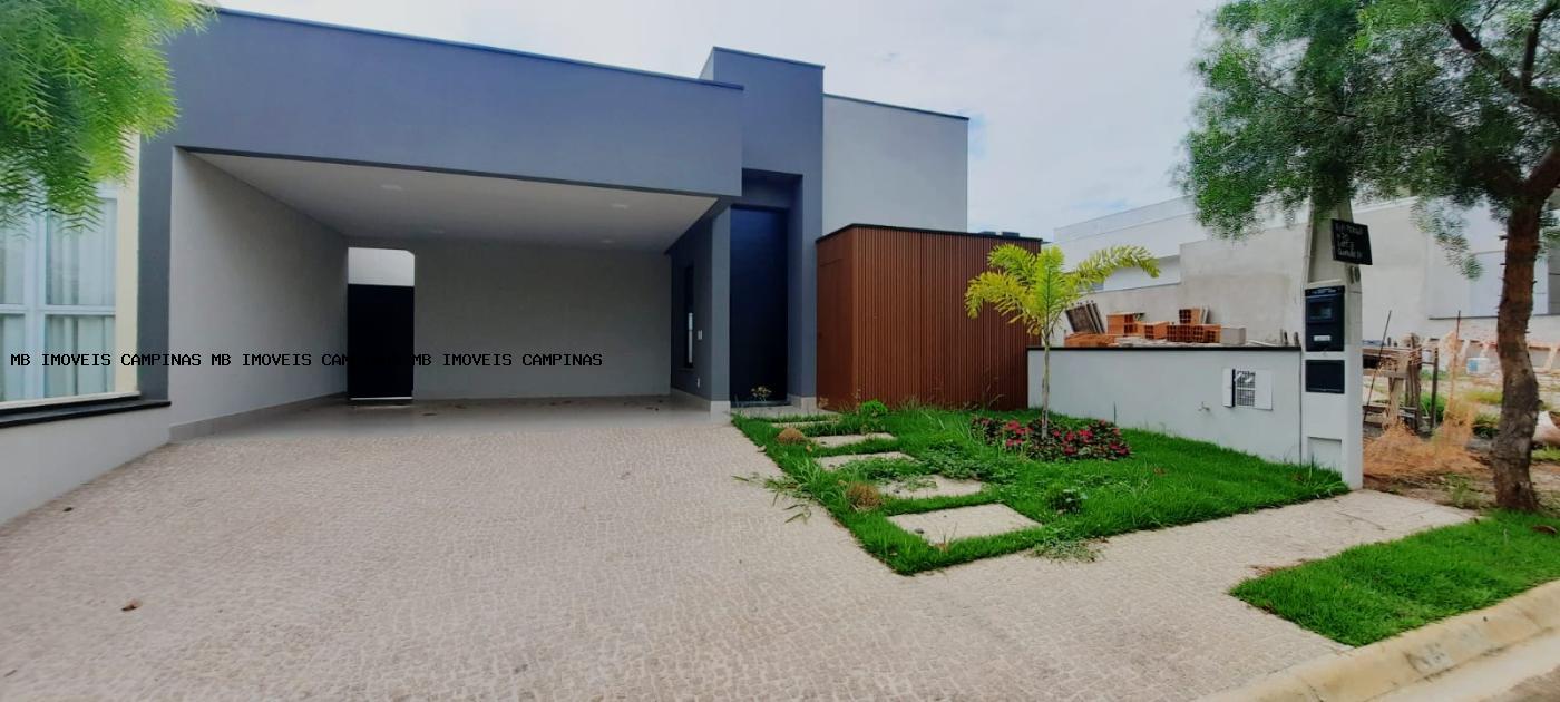 Casa de Condomínio à venda com 3 quartos, 250m² - Foto 1