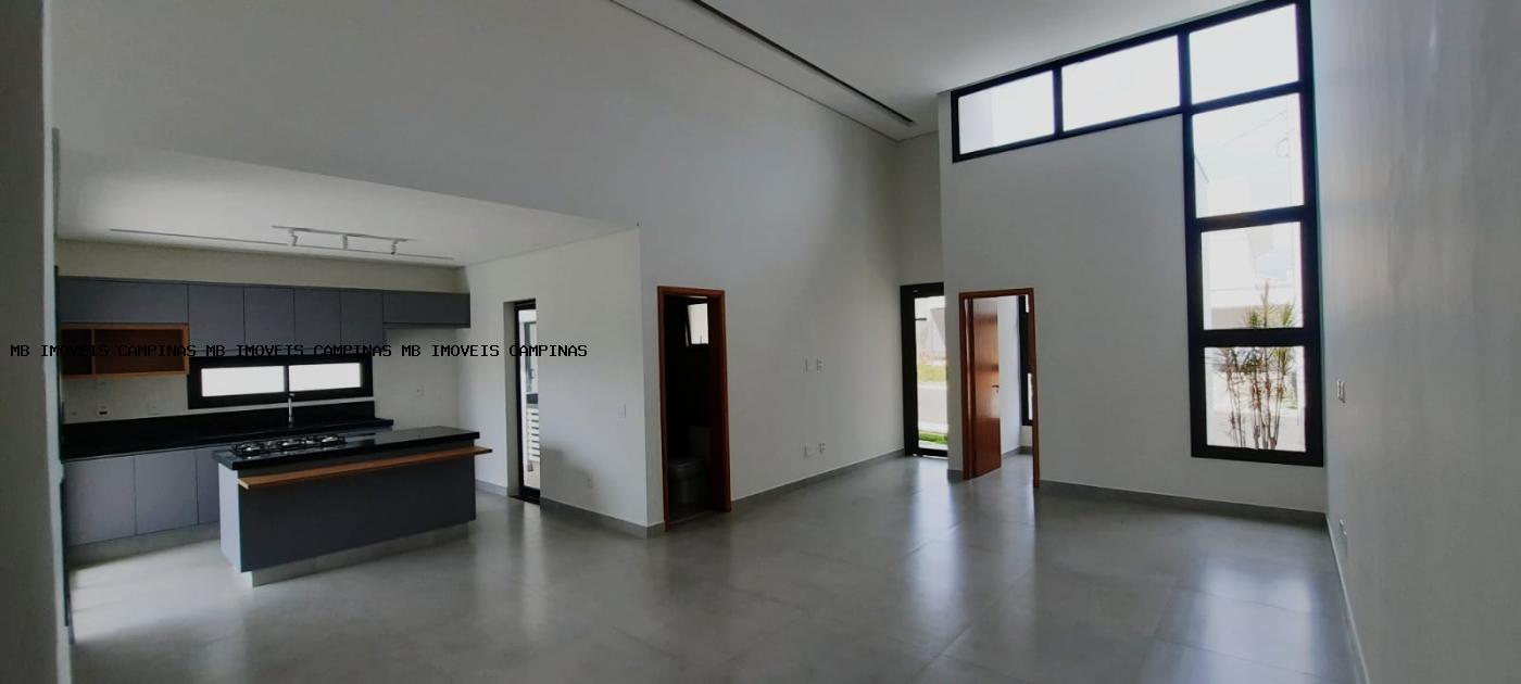 Casa de Condomínio à venda com 3 quartos, 250m² - Foto 4