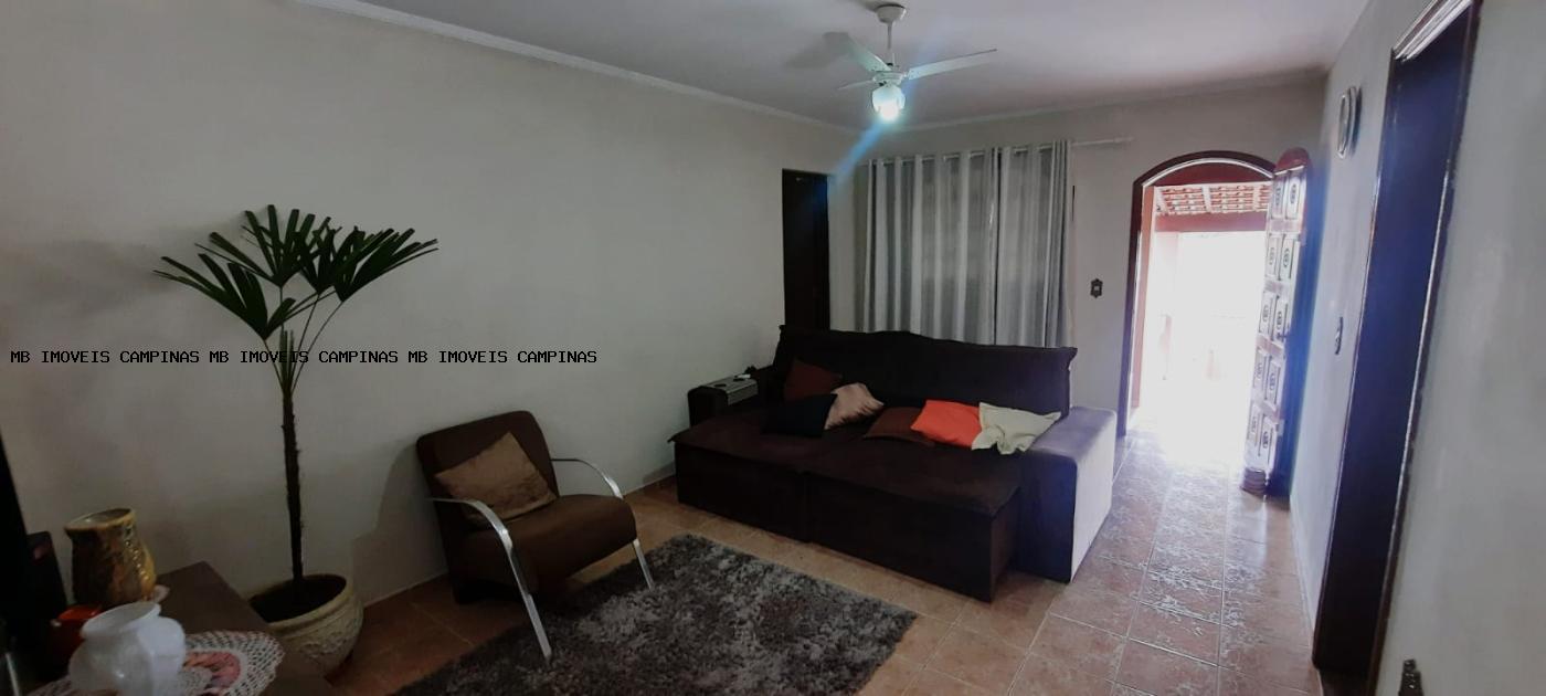 Casa à venda com 3 quartos, 250m² - Foto 7