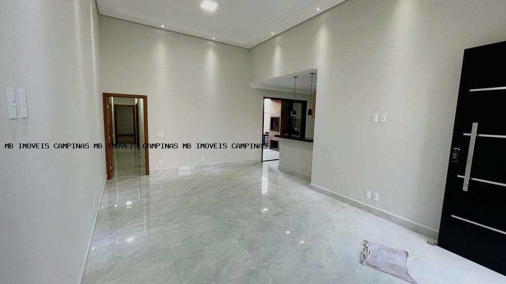 Casa de Condomínio à venda com 3 quartos, 200m² - Foto 3