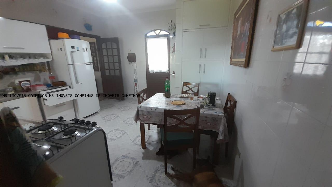 Casa à venda com 3 quartos, 600m² - Foto 17