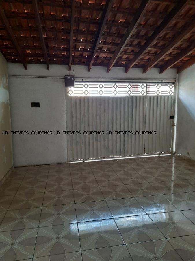 Casa à venda com 2 quartos, 180m² - Foto 3