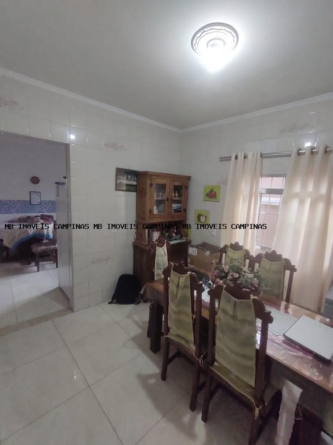 Casa à venda com 4 quartos, 300m² - Foto 14