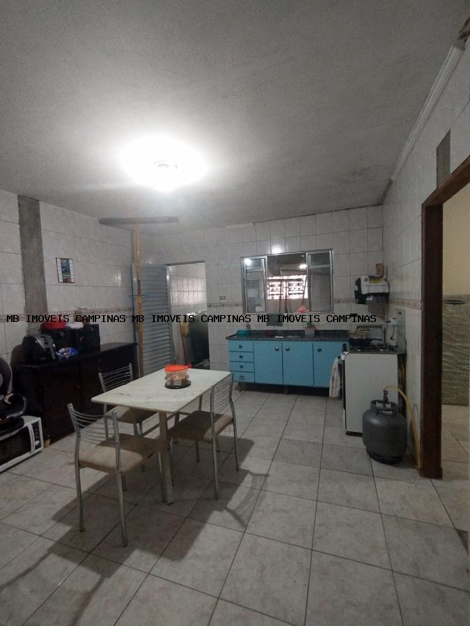 Casa à venda com 3 quartos, 164m² - Foto 4