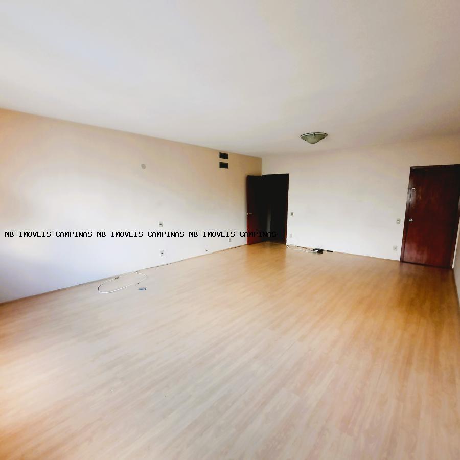 Apartamento à venda com 3 quartos, 150m² - Foto 3