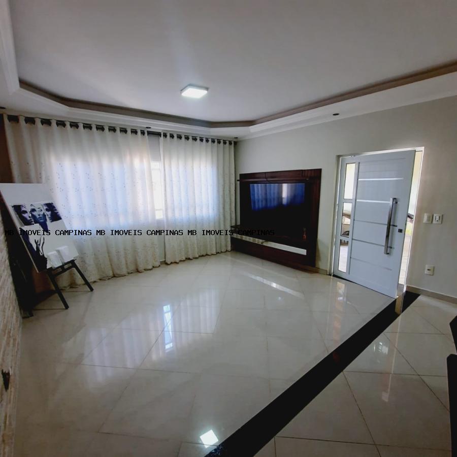 Casa à venda com 3 quartos, 300m² - Foto 4