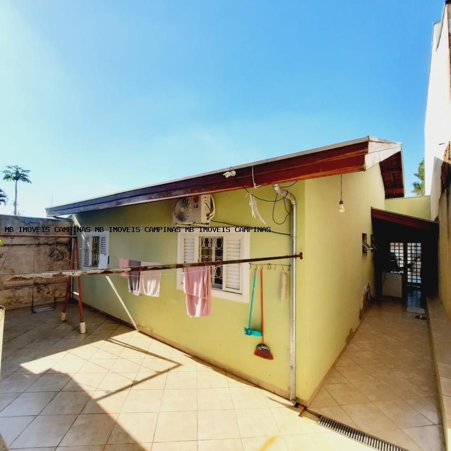 Casa à venda com 3 quartos, 300m² - Foto 7