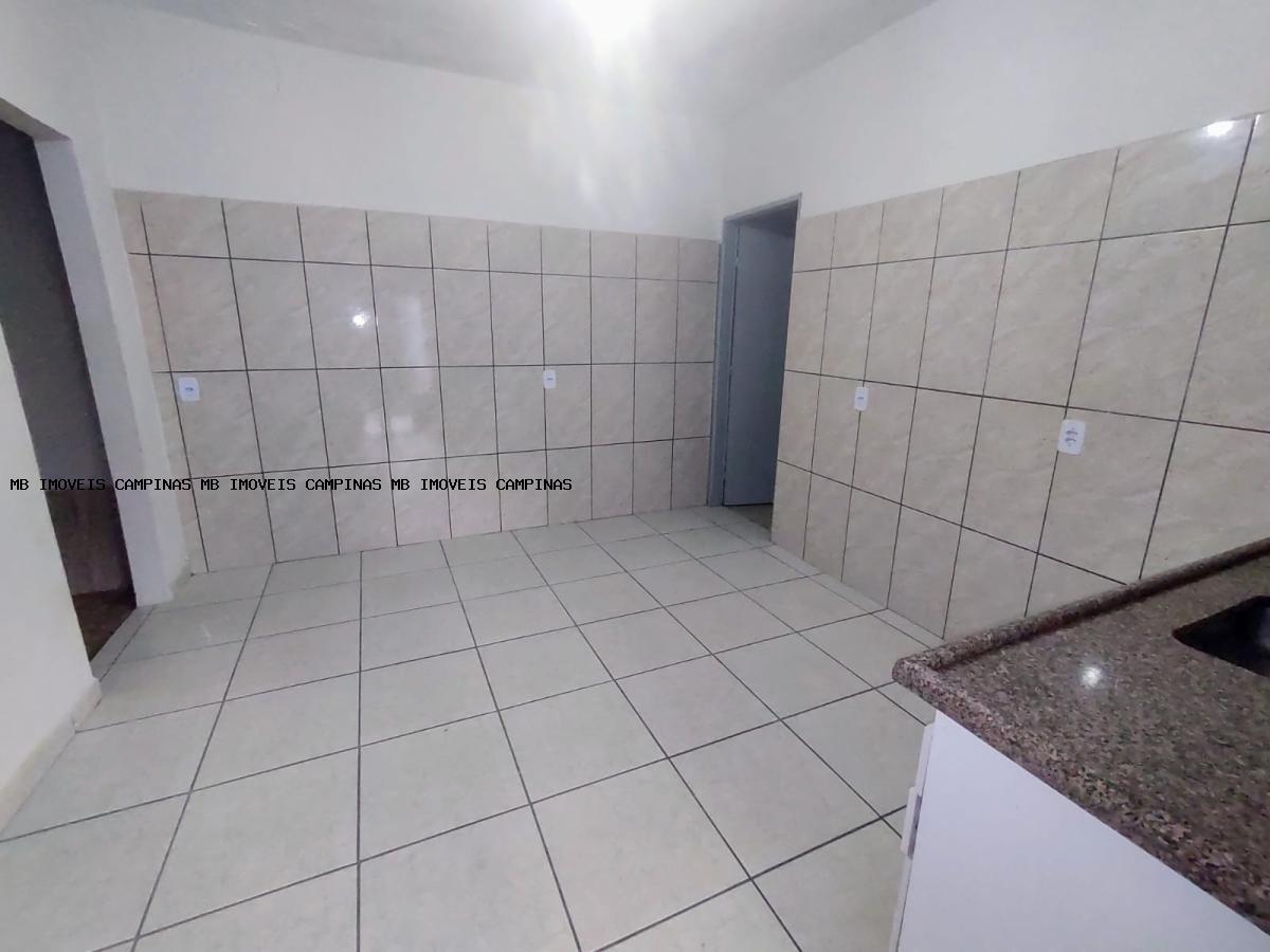 Casa à venda com 6 quartos, 300m² - Foto 5