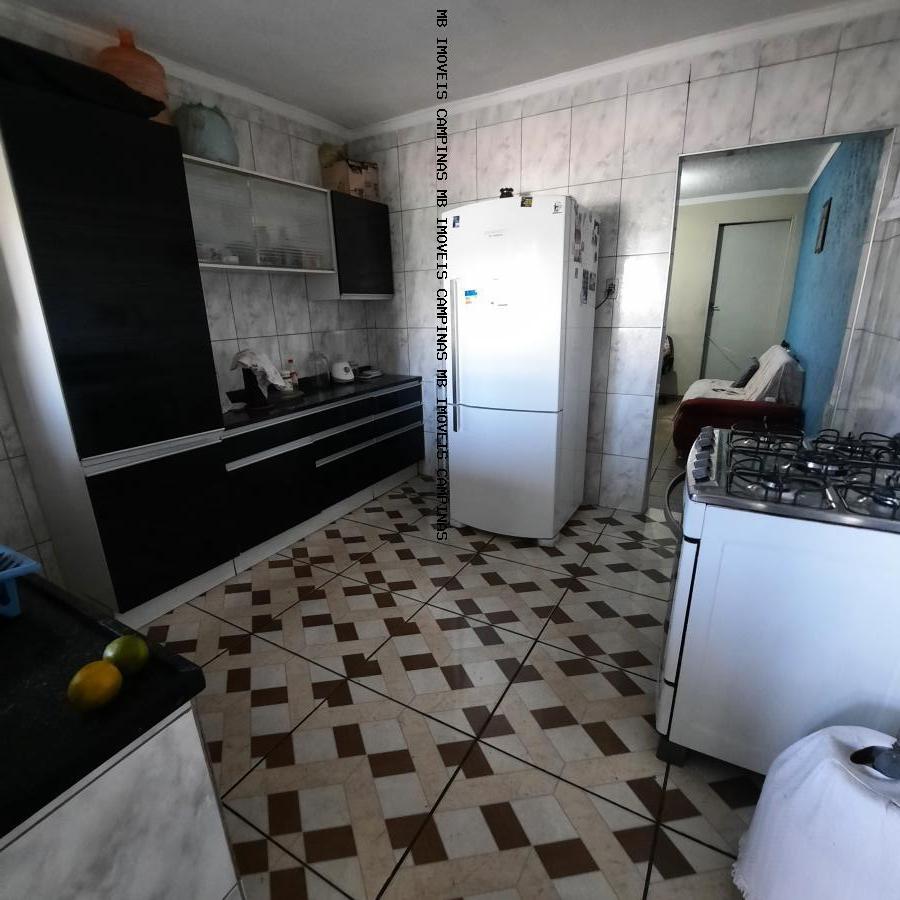 Casa à venda com 4 quartos, 250m² - Foto 10