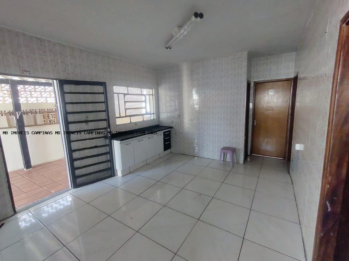 Casa à venda com 5 quartos, 250m² - Foto 7