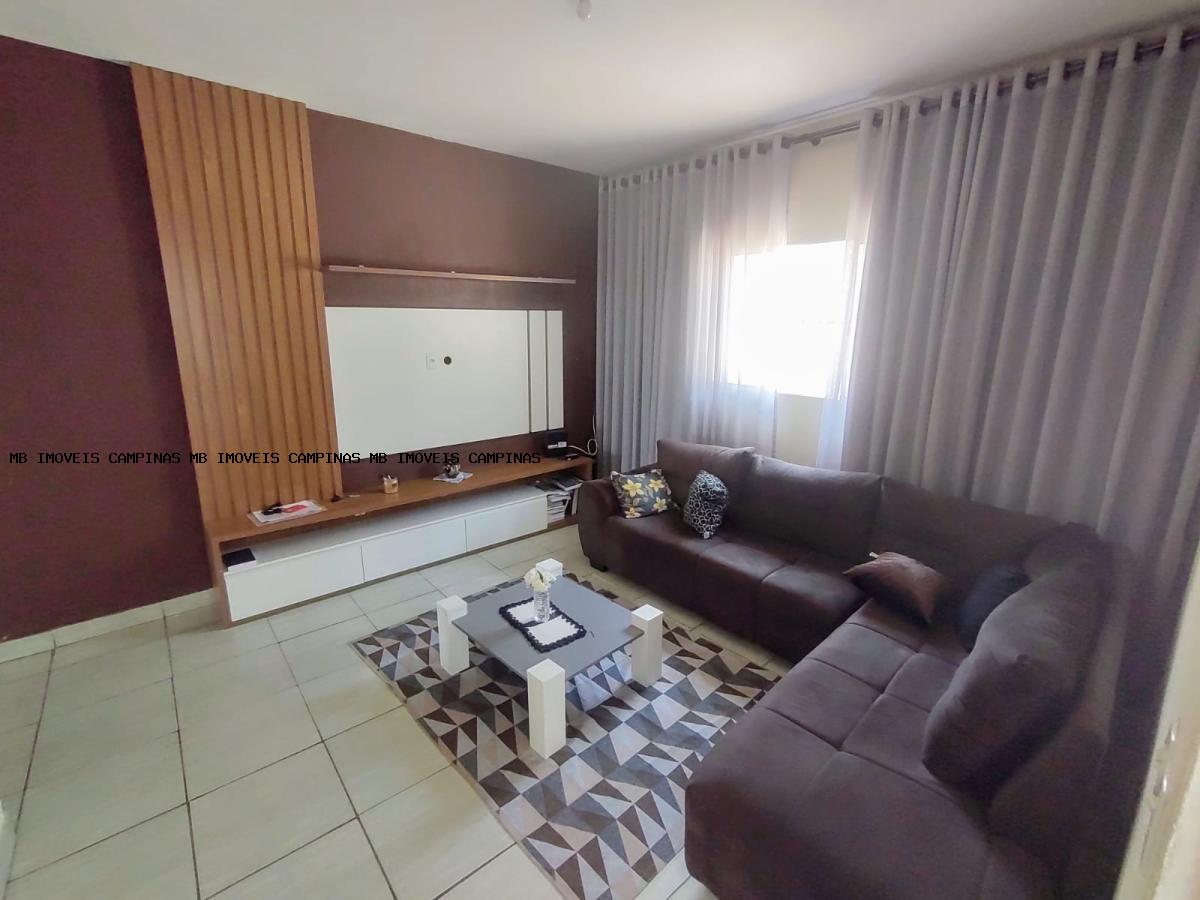 Casa à venda com 3 quartos, 360m² - Foto 3