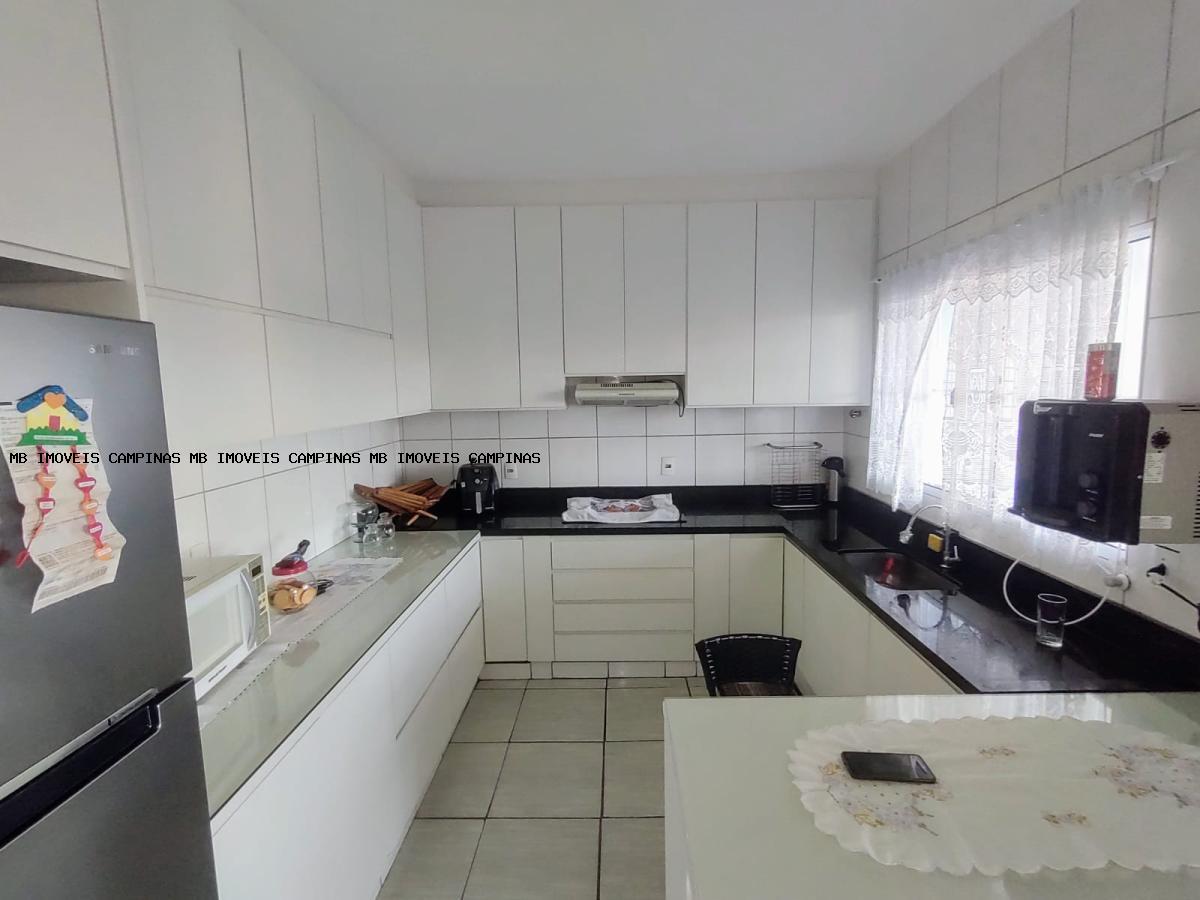 Casa à venda com 3 quartos, 360m² - Foto 10